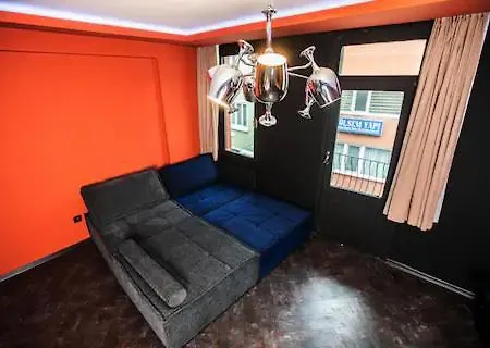 Black Mansion *