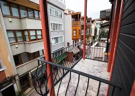 Black Mansion Apartment Istanbul