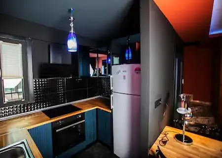 Black Mansion *